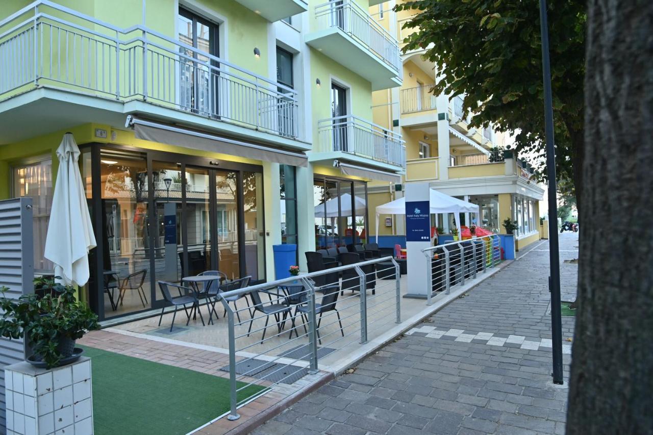 Hotel Italy Misano Adriatico Exterior photo